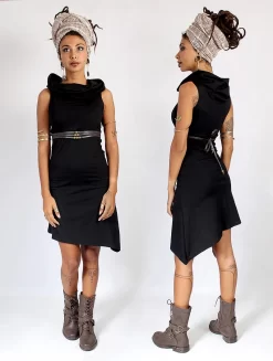 Robe Courte Asymétrique à Gros Col "Louve", Noir