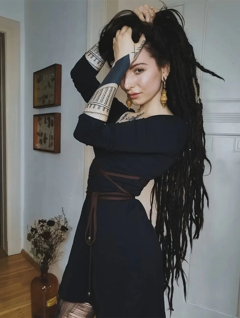 Robe "Mystic", Noir 1 Robe "Mystic", Noir