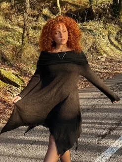 Robe Pull "Yousra", Noir