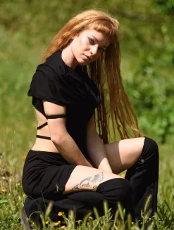 Tunique Dos Nu à Capuche "Issa", Noir -Boutique De Jupes tunique dos nu a capuche issa noir p image 341309 grande